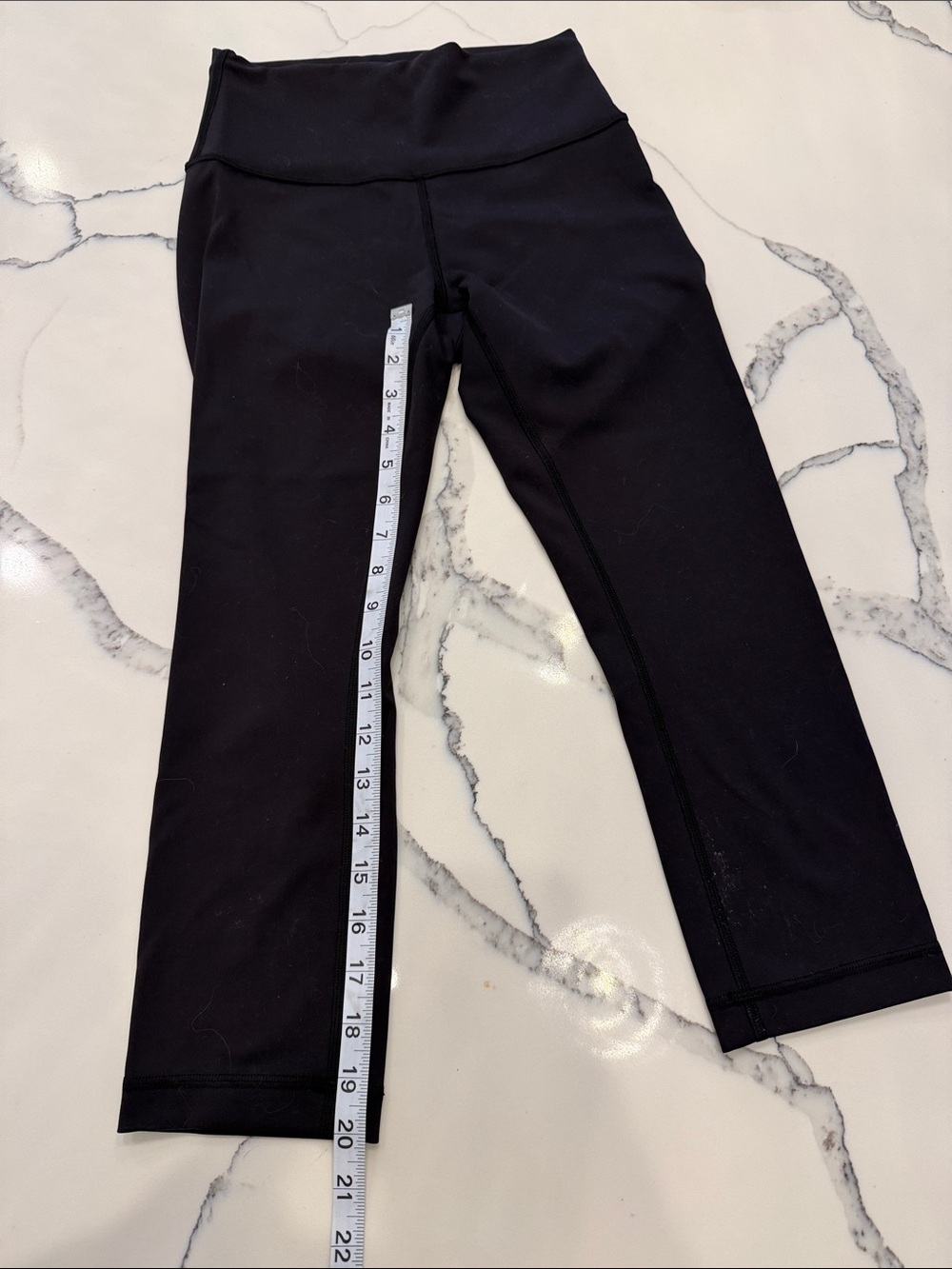 Lululemon wonder train crop leggings black